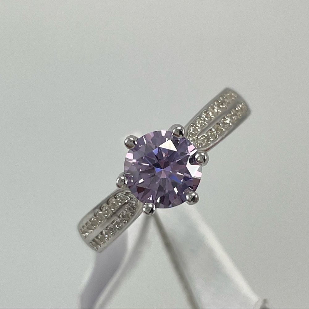 1ct Light Lavender Moissanite Solid Silver Elegant Ring Sz 7